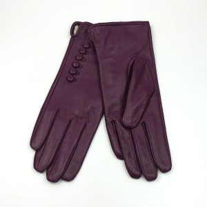Leather Gloves in Berry Red Leather Gloves in Berry Red