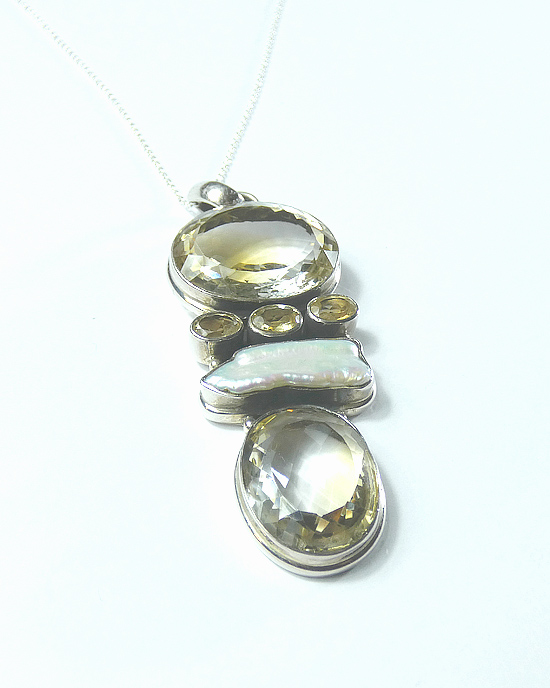 Five Lemon Topaz and Pearl Silver Pendant Five Lemon Topaz and Pearl Silver Pendant