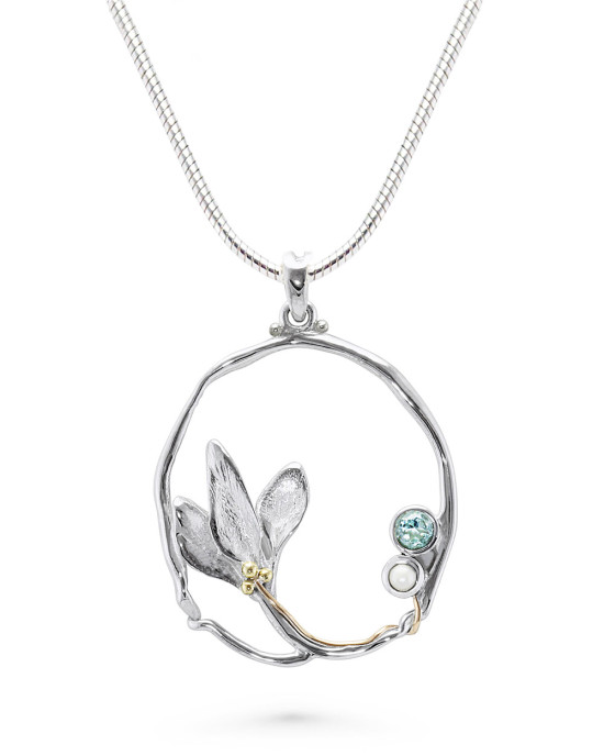 Silver Pearl and Blue Topaz Pendant Silver Pearl and Blue Topaz Pendant