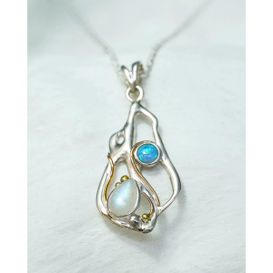 Rainbow Moonstone and Blue Opalite Silver Pendant Rainbow Moonstone and Blue Opalite Silver Pendant